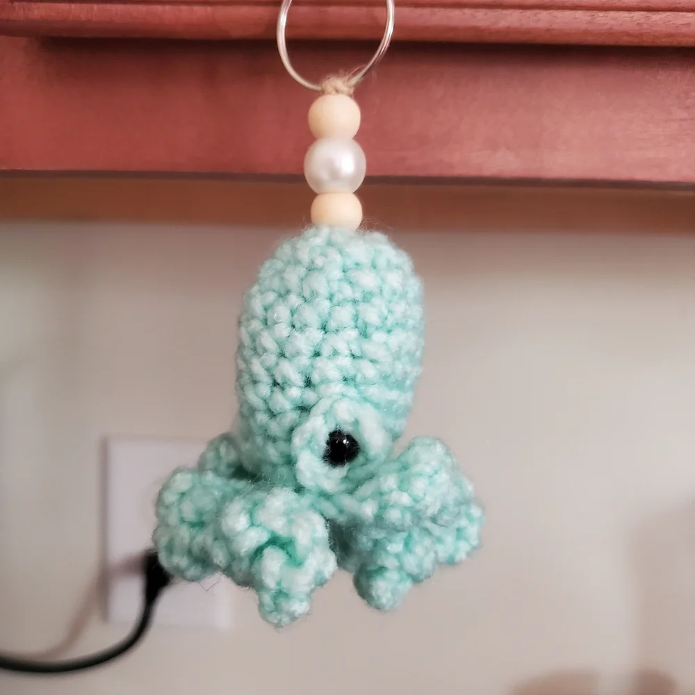 💎$3 WITH BUNDLE💎 Handmade Octopus Keychain
